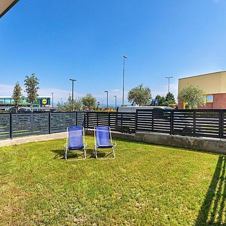 Una Terrazza Sul Lago A2 Con Piscina By Wonderful Italy Apartment Peschiera del Garda Luaran gambar